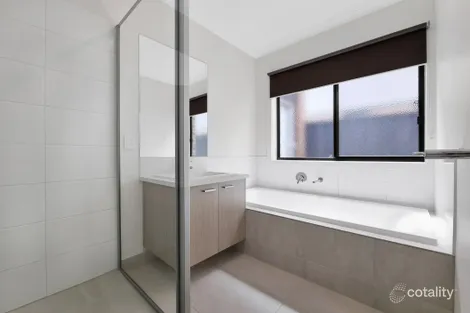 Property photo of 8 Clancy Road Weir Views VIC 3338