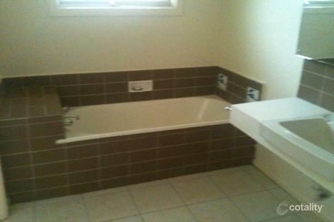 Property photo of 54 Ian Grove Mount Waverley VIC 3149