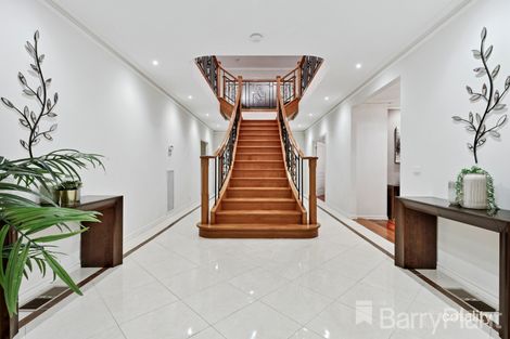 Property photo of 26 Maculata Grove Bundoora VIC 3083