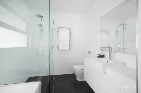 Property photo of 3/8 Aurora Close Mawson ACT 2607