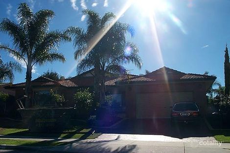 120 Le Souef Dr, Kardinya, WA 6163