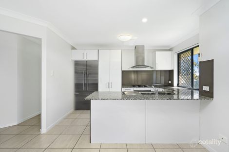 Property photo of 16 Samuel Court Yamanto QLD 4305