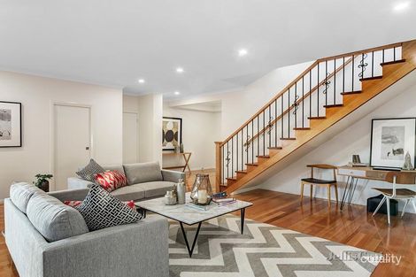 Property photo of 2/29 Clivejay Street Glen Waverley VIC 3150