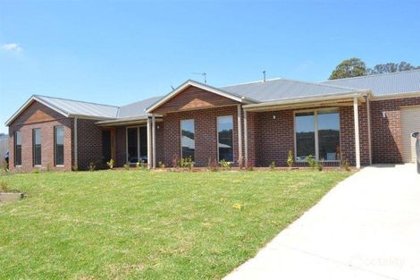 4 Kingfisher Ct, Brown Hill, VIC 3350