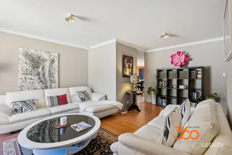 Property photo of 7 Riverina Drive Ellenbrook WA 6069