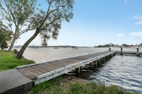 Property photo of 285 Cams Boulevard Summerland Point NSW 2259