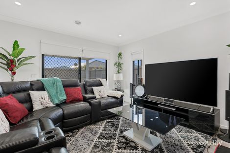 Property photo of 12 Tindale Boulevard Werribee VIC 3030