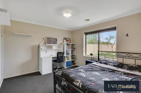 Property photo of 46 Thomas Wedge Drive Wangaratta VIC 3677