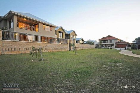 Property photo of 21 Foret Gardens Hillarys WA 6025