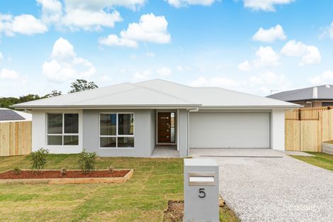 5 SCARLET MOON CT, SOUTHSIDE, QLD 4570
