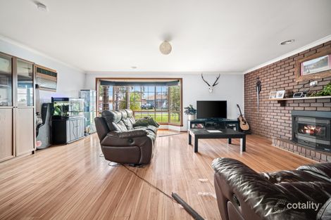 Property photo of 11 Partridge Crescent Carrum Downs VIC 3201