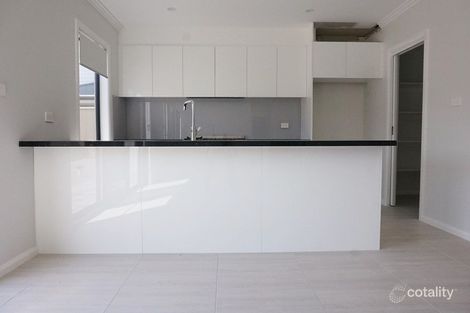Property photo of 2 Silky Road Spring Farm NSW 2570