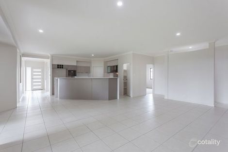 Property photo of 17 Kimdonn Drive Withcott QLD 4352