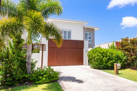 7812 Pavilions Cl, Hope Island, QLD 4212