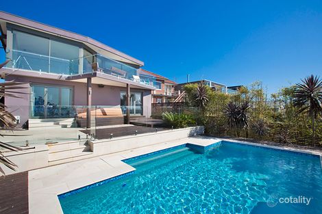 Property photo of 14 Seaview Avenue Curl Curl NSW 2096