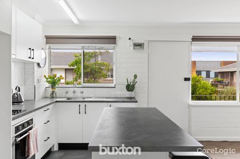 Property photo of 16/2-4 Salmon Street Mentone VIC 3194