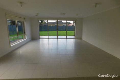 Property photo of 16 Speechley Court Sale VIC 3850