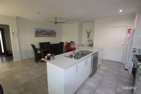 Property photo of 39 McLachlan Circuit Willow Vale QLD 4209