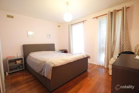 Property photo of 3 Courtney Square Wantirna VIC 3152