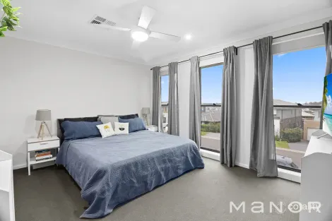 Property photo of 6 Luminous Way Box Hill NSW 2765