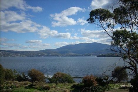 Property photo of 2/3 Alexandra Esplanade Bellerive TAS 7018