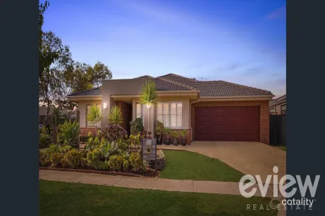 8 Barmah St, Manor Lakes, VIC 3024