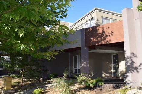 Property photo of 55 Lakeside Boulevard Pakenham VIC 3810
