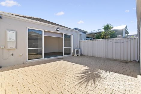 Property photo of 4 Kilrush Turn Ridgewood WA 6030