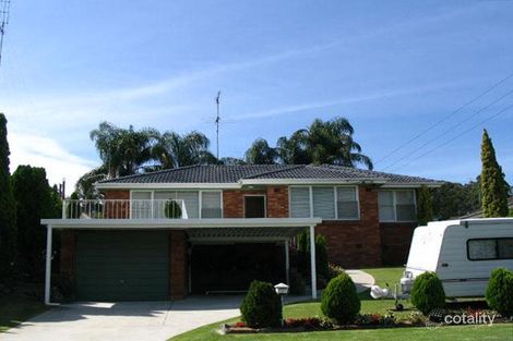 9 Monterey Ave, Macquarie Hills, NSW 2285