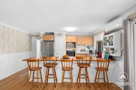 Property photo of 17 Pinnacle Close Regents Park QLD 4118