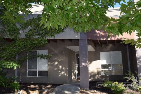 Property photo of 55 Lakeside Boulevard Pakenham VIC 3810