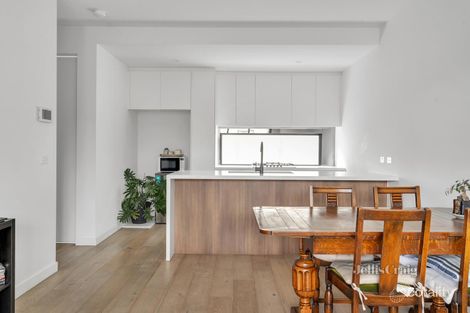 Property photo of 2/12 Sandown Road Ascot Vale VIC 3032