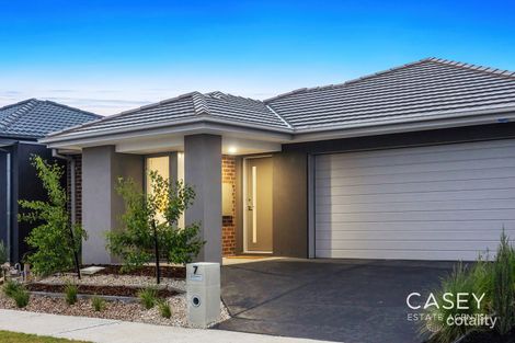 Property photo of 7 Meteorite Way Cranbourne East VIC 3977
