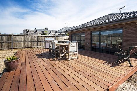 Property photo of 185 Flaxen Hills Road Doreen VIC 3754