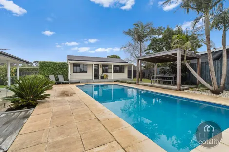 Property photo of 2 The Close Somerville VIC 3912