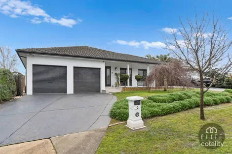 Property photo of 2 The Close Somerville VIC 3912
