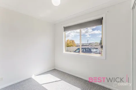 Property photo of 10A Willott Close Eglinton NSW 2795