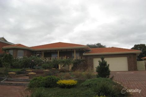 90 Yellow Gum Bvd, Sunbury, VIC 3429