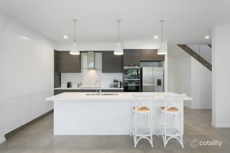 Property photo of 2 Mallawa Drive Palm Beach QLD 4221