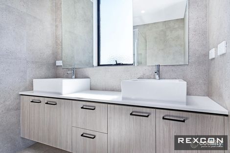 Property photo of 88 Castillo Avenue Clyde North VIC 3978