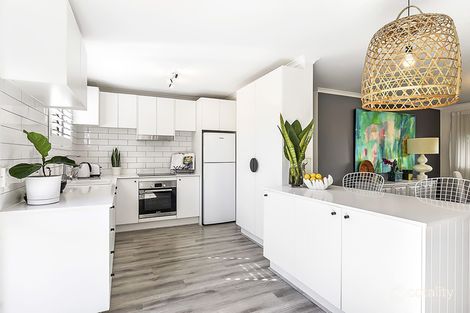 Property photo of 1/31 Donald Avenue Paradise Point QLD 4216