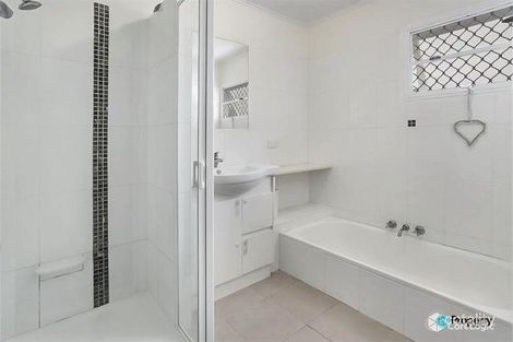 Property photo of 6 Munbilla Street Oxley QLD 4075