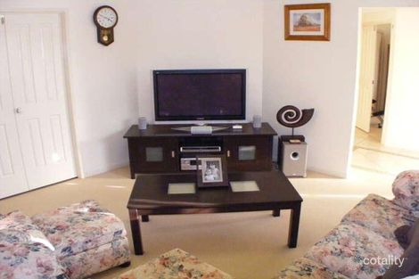 Property photo of 5 Saint James Place Flinders View QLD 4305