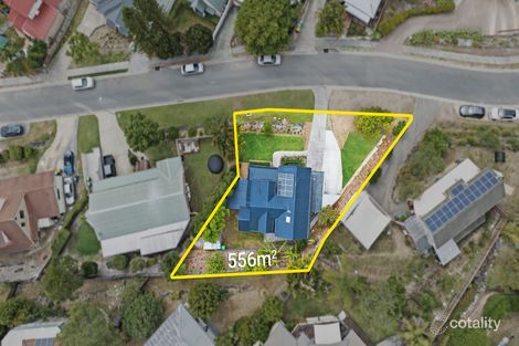 Property photo of 36 Paddington Drive Carrara QLD 4211