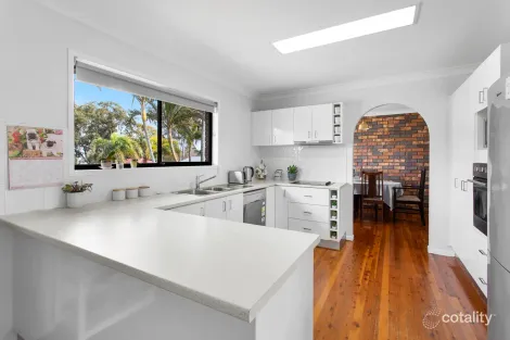 Property photo of 45 Cambridge Street Rothwell QLD 4022