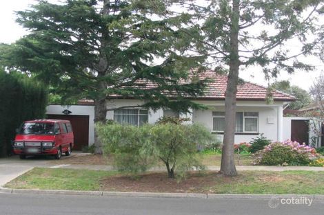 44 Riverside Ave, Avondale Heights, VIC 3034