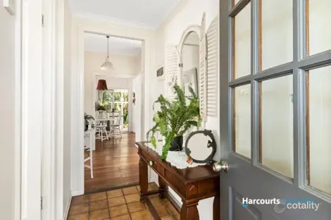 Property photo of 20 Stanley Terrace Wynnum QLD 4178