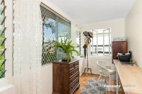 Property photo of 20 Stanley Terrace Wynnum QLD 4178