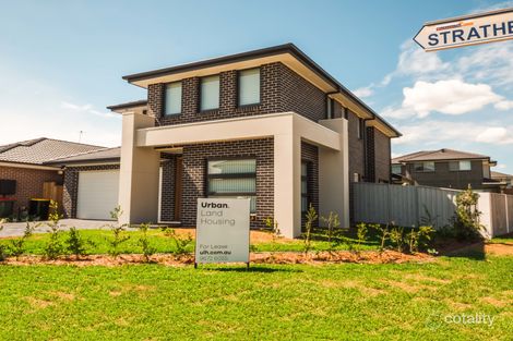 Property photo of 11 Stratheden Avenue Colebee NSW 2761