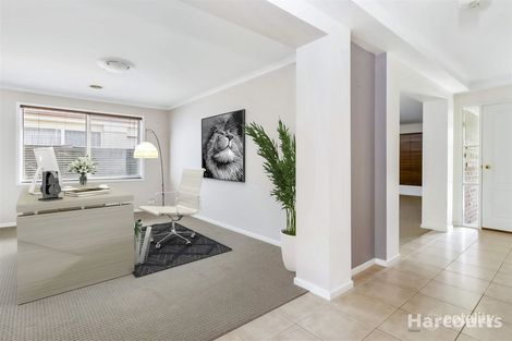Property photo of 17 Community Parade Narre Warren South VIC 3805